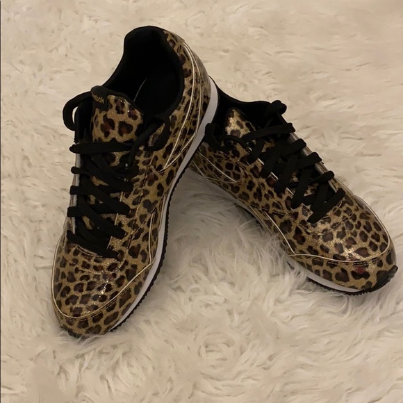 Tenis - Picture 3 of 4